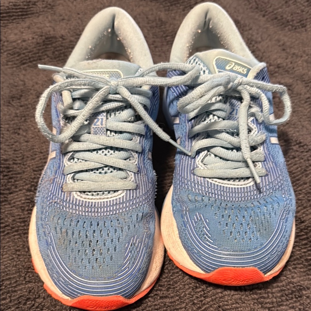 Asics Blue Running Shoes  7 wide
